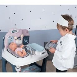 Smoby Centre de soins de bébé jouet avec accessoires -Jouets Soldes image 5 439574